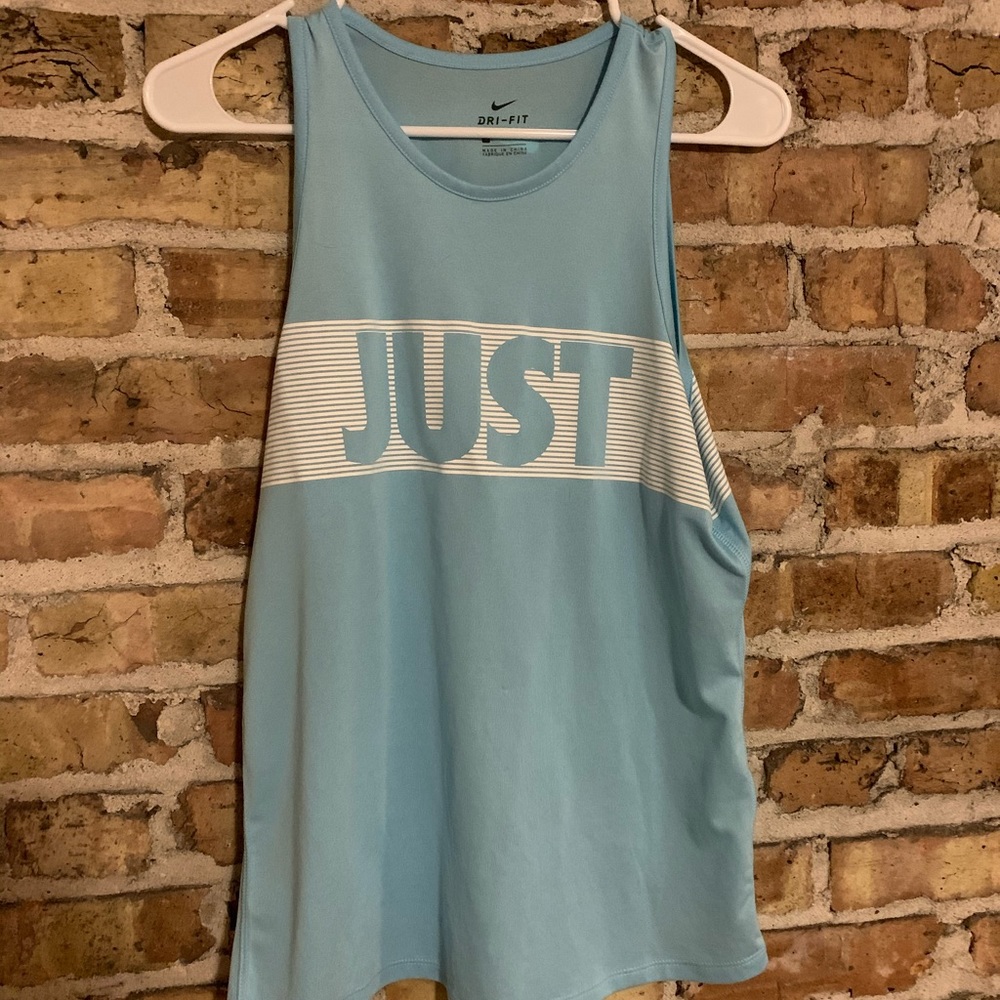 Nike workout tank top